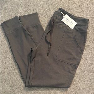 Grace & Lace Women Charcoal Joggers